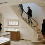 Valentina, neck jewelry display props, necklace display props, jewelry store display design, jewelry store decoration, jewelry store, jewelry display props customer case