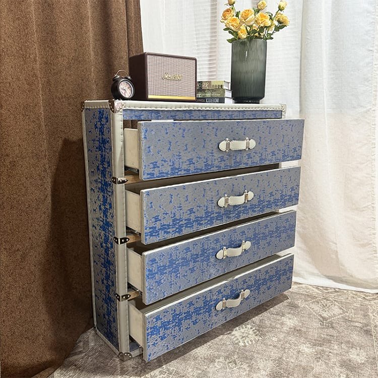 Sileiフレンチヴィンテージスタイル5段ジュエリーキャビネット、銅線で細工された、エレガントなハードケースのデザイン、軽い豪華な独立型ジュエリーストレージ