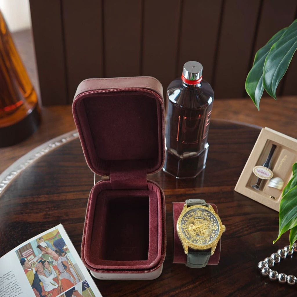 Custom Logo Leather Watch Box - Exquisite Zipper Design, Lint Lining for Watch/Jewelry