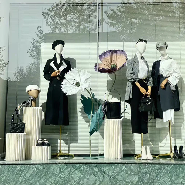 ベージュリネン女性トルソーマネキン-ブティックディスプレイ用オプション木製アーム